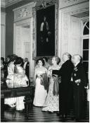 Fotografia de Américo Tomás, durante uma recepção oficial