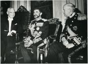 Fotografia de Américo Tomás, Oliveira Salazar e Hailé Salassié I, por ocasião da sua visita de Estado a Portugal, no Palácio Nacional da Ajuda, em Lisboa.