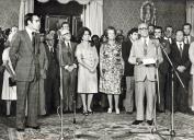 Fotografia de Ramalho Eanes com sua mulher e Henrique de Barros
