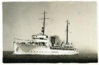 Fotografia do navio hidrográfico “D. João de Castro”, lançado à água em 1940 e incorporado ao efetivo dos navios da Armada Portuguesa em 1941