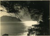 Fotografia dum duma paisagem da costa litoral portuguesa