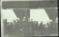 Fotografia de António José de Almeida, em Pedrouços (Lisboa), assistindo ao 19º Concurso Nacional de Tiro