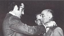 Fotografia de Ramalho Eanes com Fernando Namora