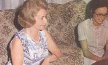 Fotografia publicada na Revista Gente de Maria Helena Martin Monteiro de Barros, no Palace Hotel, no Buçaco
