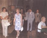 Fotografia publicada na Revista Gente de António de Spínola e Maria Helena Martin Monteiro de Barros no Palace Hotel, no Buçaco