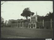 Fotografia da fachada principal do Palácio de Belém 