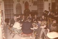 Fotografia de D. Maria Helena Monteiro de Barros, com António de Spínola e António Champalimaud, no Egipto, durante um jantar